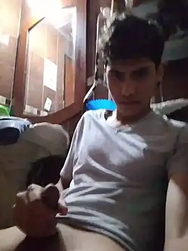 Snapshot of aispuro8505 chatting on 04/08/26, 05:35 aispuro8505 online show from 04/08/26, 05:35