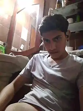 Snapshot of aispuro8505 chatting on 04/10/26, 07:35 aispuro8505 online show from 04/10/26, 07:35