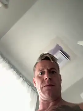 DILFiGuess11 online show from 09/17/25, 04:41