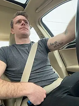 DILFiGuess11 online show from 01/14/26, 02:23