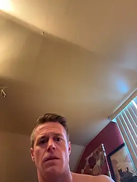 DILFiGuess11 online show from 03/08/26, 03:27