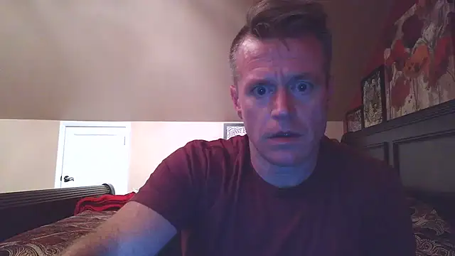 Snapshot of DILFiGuess11 chatting on 06/27/26, 04:17 DILFiGuess11 online show from 06/27/26, 04:17