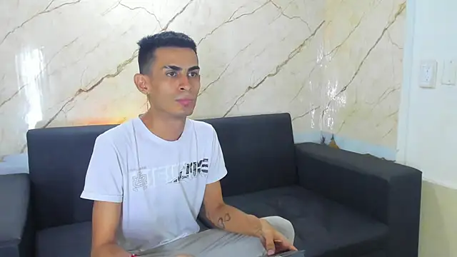 Golldens Dreamss online show from 09/26/25, 07:29