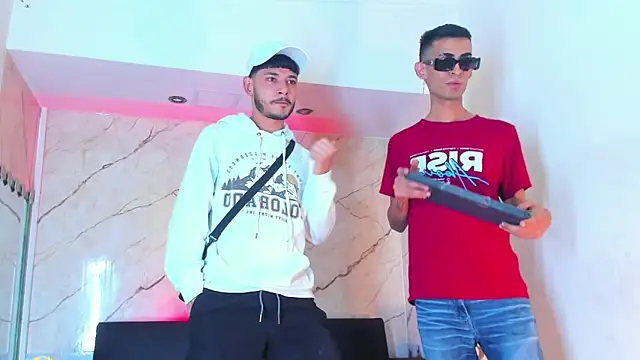 Golldens Dreamss online show from 10/11/25, 07:56