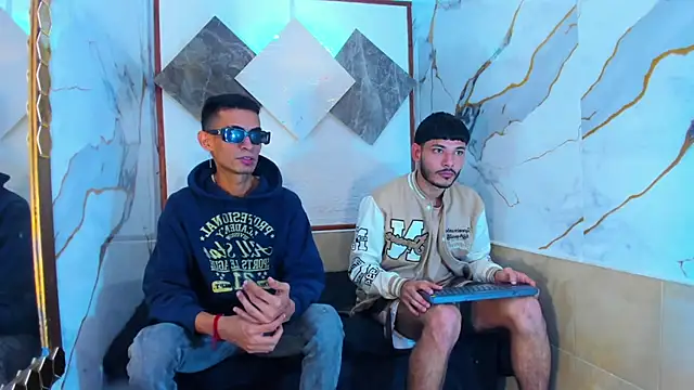 Golldens Dreamss online show from 10/15/25, 07:58