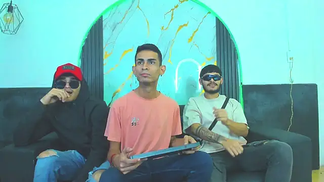 Golldens Dreamss online show from 11/23/25, 11:54