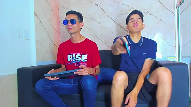 Golldens Dreamss online show from 11/26/25, 01:12