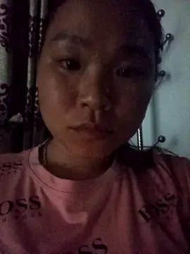 Snapshot of may-squirl chatting on 09/21/25, 04:30 may-squirl online show from 09/21/25, 04:30