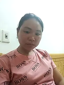 Snapshot of may-squirl chatting on 09/22/25, 06:26 may-squirl online show from 09/22/25, 06:26