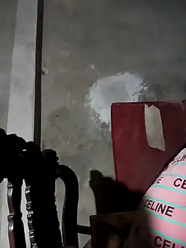 Snapshot of may-squirl chatting on 10/22/25, 03:23 may-squirl online show from 10/22/25, 03:23