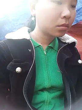 Snapshot of may-squirl chatting on 10/30/25, 02:24 may-squirl online show from 10/30/25, 02:24