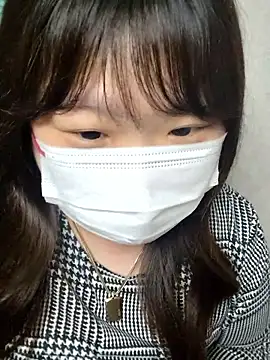 Snapshot of AYA_dayo chatting on 04/20/26, 01:36 AYA dayo online show from 04/20/26, 01:36