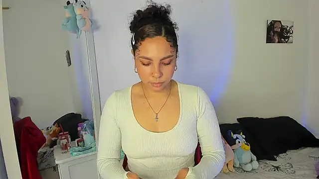 ViolettaMiller  online show from 04/08/26, 01:11