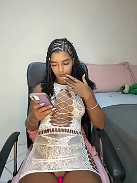 larajuli online show from 03/13/26, 09:21