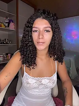 larajuli online show from 05/31/26, 05:42