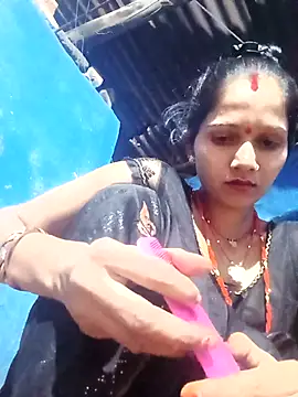 Jooli xx online show from 09/29/25, 01:38