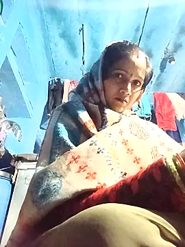 Jooli xx online show from 01/18/26, 04:05