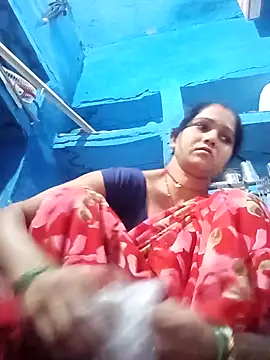 Jooli xx online show from 04/03/26, 04:10