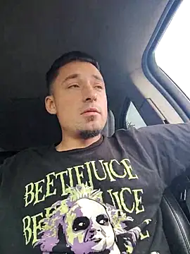 Snapshot of YoBlezz chatting on 09/10/25, 10:54 YoBlezz online show from 09/10/25, 10:54