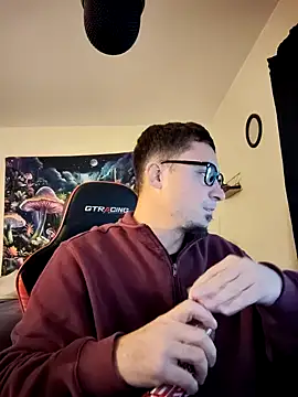 Snapshot of YoBlezz chatting on 09/26/25, 04:27 YoBlezz online show from 09/26/25, 04:27