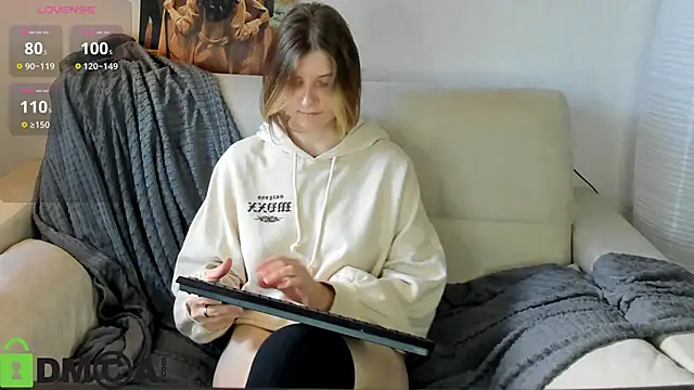 Agnes Passero online show from 09/18/25, 07:54