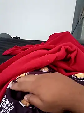 Snapshot of delicio6 chatting on 10/24/25, 10:55 delicio6 online show from 10/24/25, 10:55