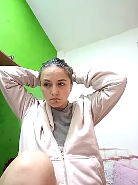 Snapshot of kate_rosse02 chatting on 03/23/26, 01:42 kate rosse02 online show from 03/23/26, 01:42