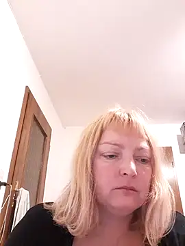 Snapshot of LiluLiluLilu chatting on 09/26/25, 08:24 LiluLiluLilu online show from 09/26/25, 08:24