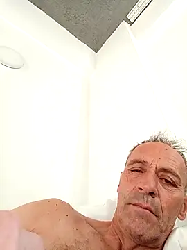 Meliwem12 online show from 10/26/25, 04:51