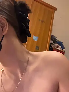 Snapshot of LimeLy chatting on 06/15/26, 05:31 LimeLy online show from 06/15/26, 05:31