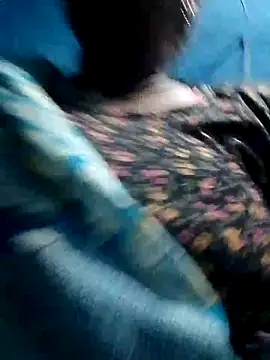 Snapshot of Ishwariya_Hatwal chatting on 10/09/25, 02:37 Ishwariya Hatwal online show from 10/09/25, 02:37