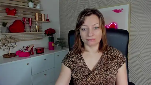 Snapshot of angelaSamt chatting on 03/31/26, 05:41 angelaSamt online show from 03/31/26, 05:41