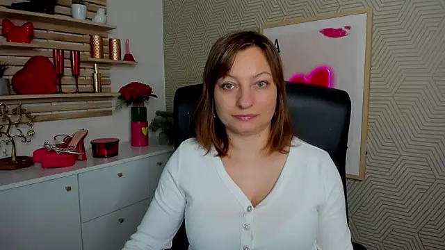 Snapshot of angelaSamt chatting on 04/08/26, 05:29 angelaSamt online show from 04/08/26, 05:29