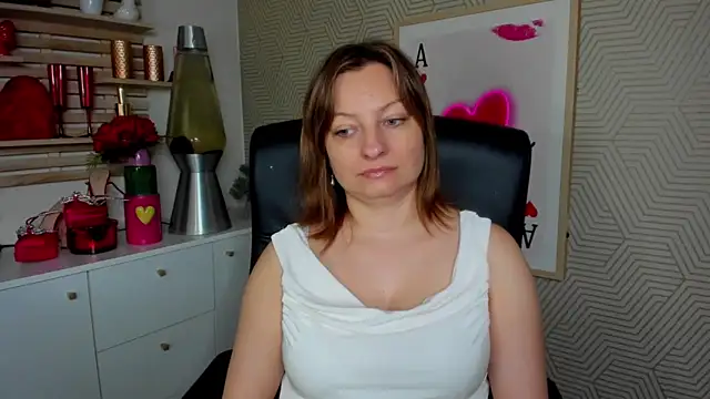 Snapshot of angelaSamt chatting on 04/24/26, 05:32 angelaSamt online show from 04/24/26, 05:32