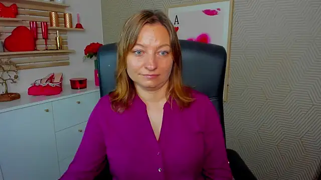 Snapshot of angelaSamt chatting on 06/11/26, 05:38 angelaSamt online show from 06/11/26, 05:38