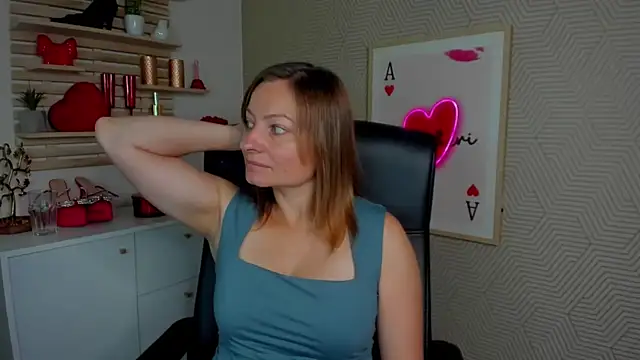 Snapshot of angelaSamt chatting on 07/09/26, 05:55 angelaSamt online show from 07/09/26, 05:55