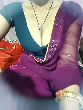 posewith online show from 02/24/26, 10:19