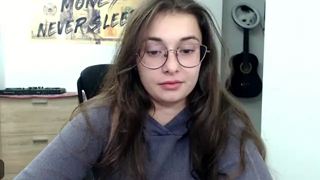 HotAnna2004 online show from 09/27/25, 08:36