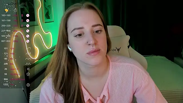 Alice Cire online show from 12/18/25, 02:34