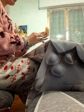 Snapshot of TigreBianca27 chatting on 11/03/25, 10:21 TigreBianca27 online show from 11/03/25, 10:21