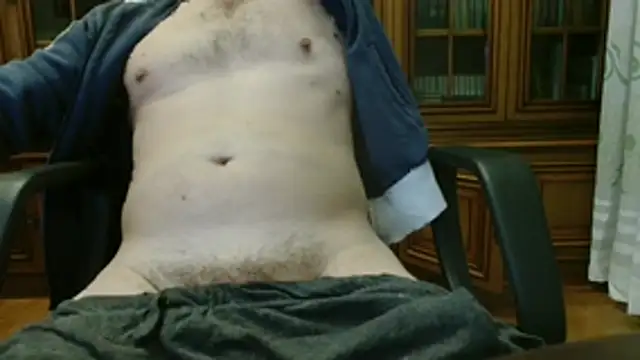 Snapshot of italian_max_sex chatting on 12/18/25, 09:43 italian max sex online show from 12/18/25, 09:43