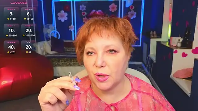 Kira Kenett online show from 02/12/26, 06:52