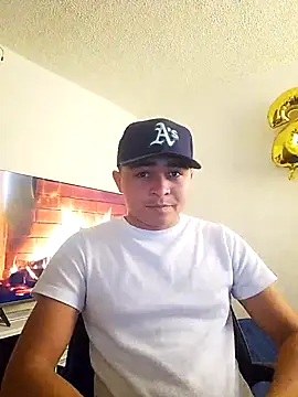 Snapshot of Angelito_10x chatting on 09/15/25, 07:47 Angelito 10x online show from 09/15/25, 07:47