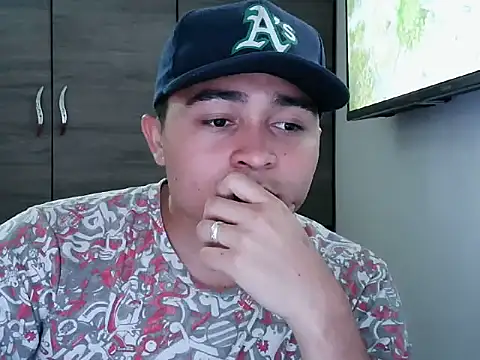 Snapshot of Angelito_10x chatting on 10/30/25, 02:57 Angelito 10x online show from 10/30/25, 02:57