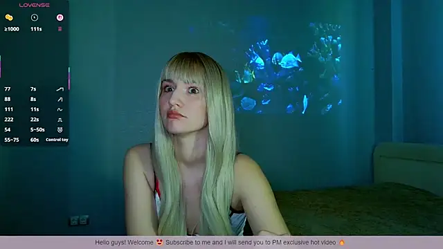 Snapshot of LunaXLoverx chatting on 09/12/25, 02:28 LunaXLoverx online show from 09/12/25, 02:28