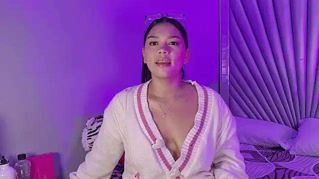 HatsaJones online show from 04/09/26, 04:01