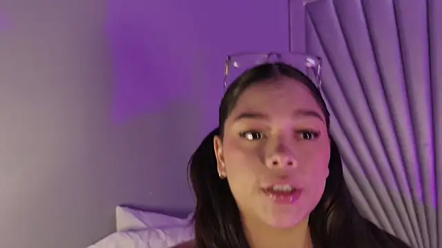 HatsaJones online show from 04/18/26, 05:00