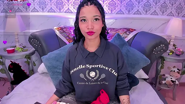 Snapshot of DaniCollinn_ chatting on 03/10/26, 01:05 DaniCollinn online show from 03/10/26, 01:05