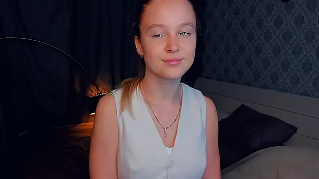 SoonMoor online show from 09/13/25, 06:08