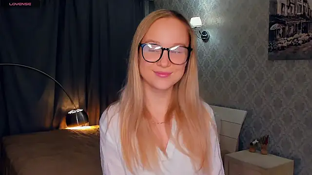 SoonMoor online show from 11/15/25, 06:59